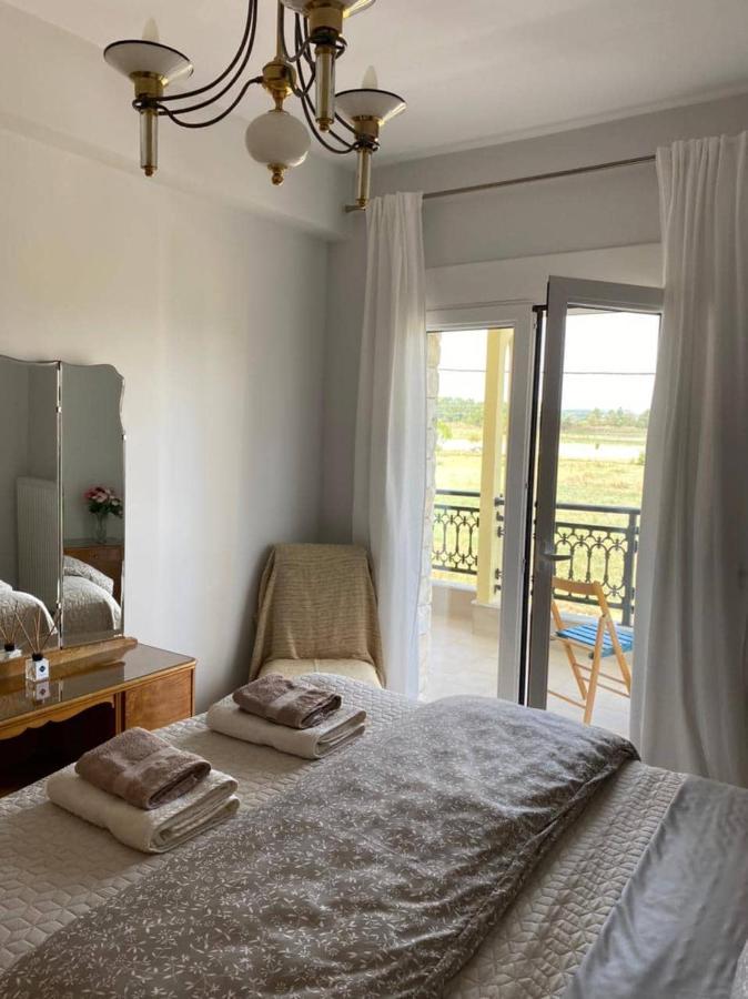 Polys Apartment And Paraskevi Studio With View Ptolemaida Buitenkant foto