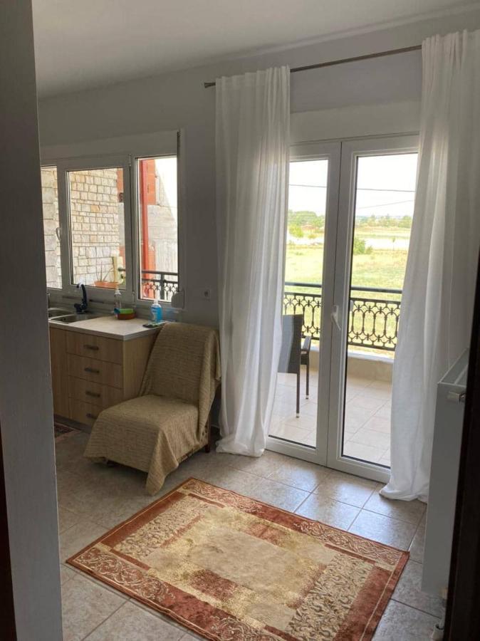 Polys Apartment And Paraskevi Studio With View Ptolemaida Buitenkant foto