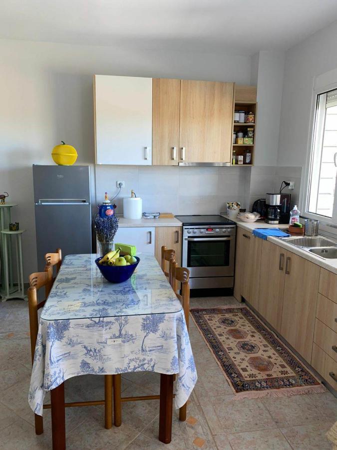 Polys Apartment And Paraskevi Studio With View Ptolemaida Buitenkant foto