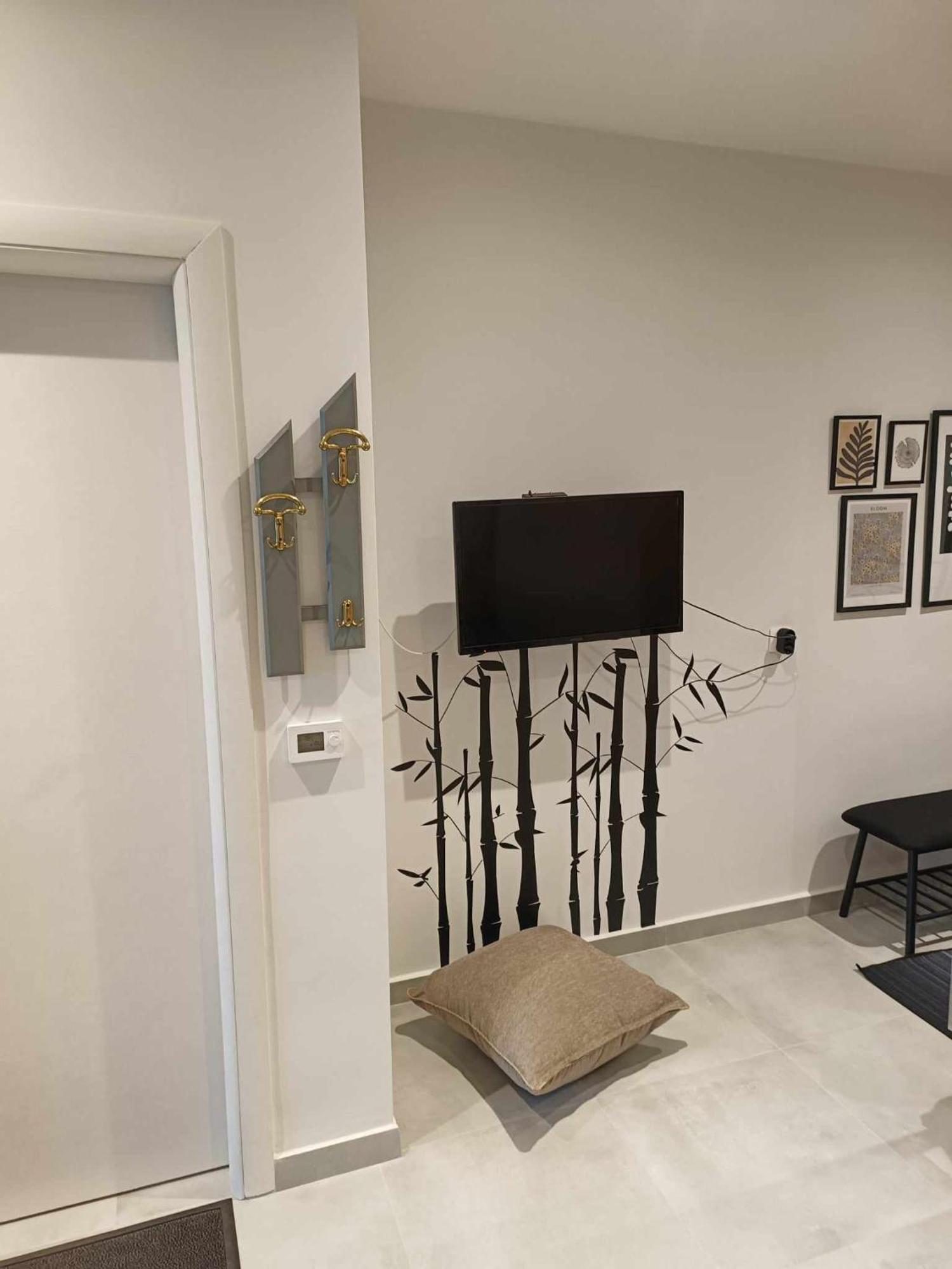 Polys Apartment And Paraskevi Studio With View Ptolemaida Buitenkant foto