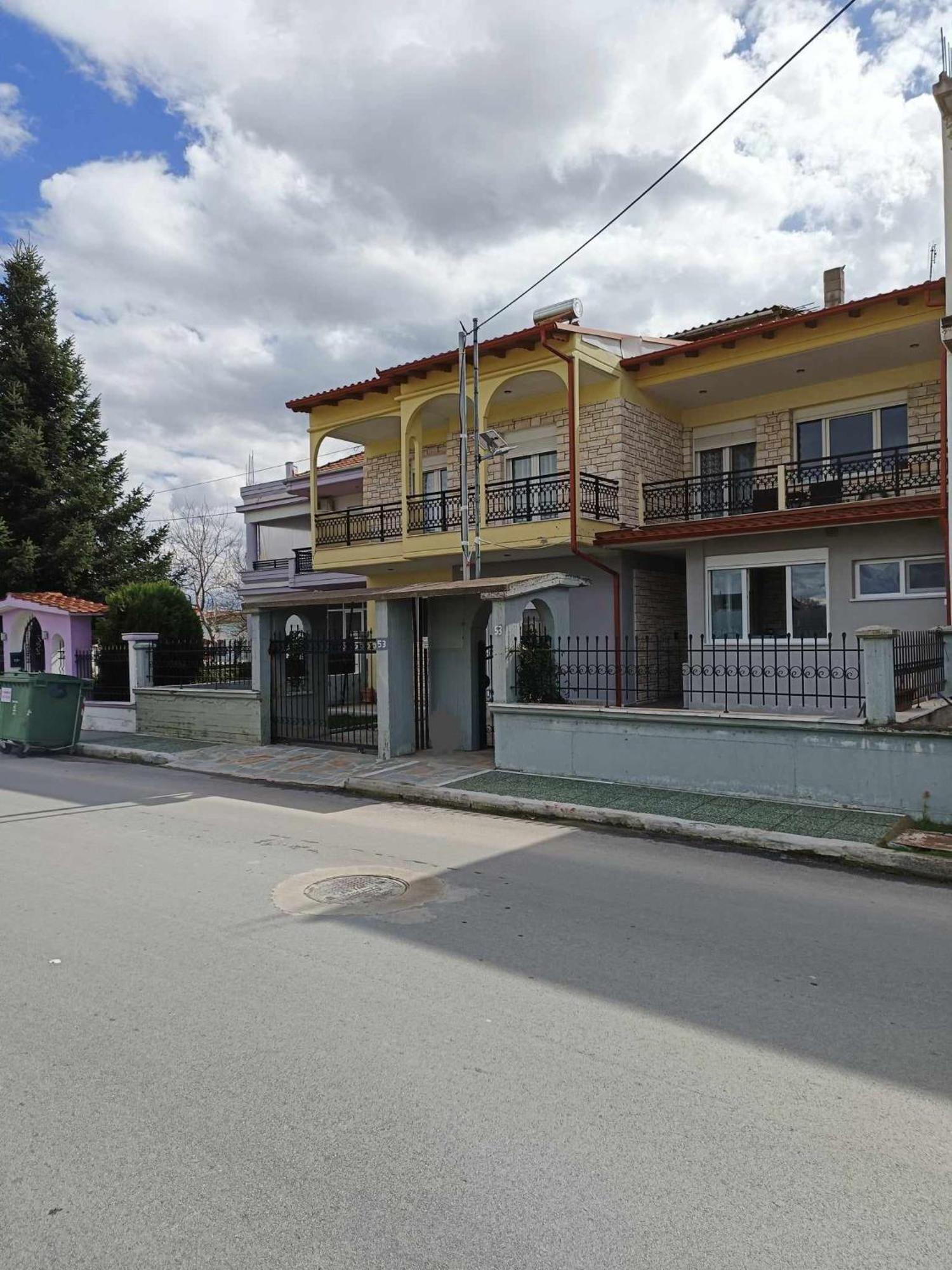Polys Apartment And Paraskevi Studio With View Ptolemaida Buitenkant foto